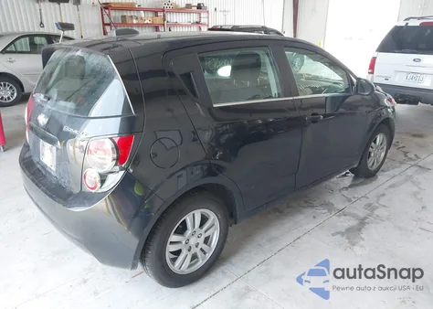 2015 Chevrolet Sonic Lt Auto из США, поврежденный, VIN 1G1JC6SH3F4131077